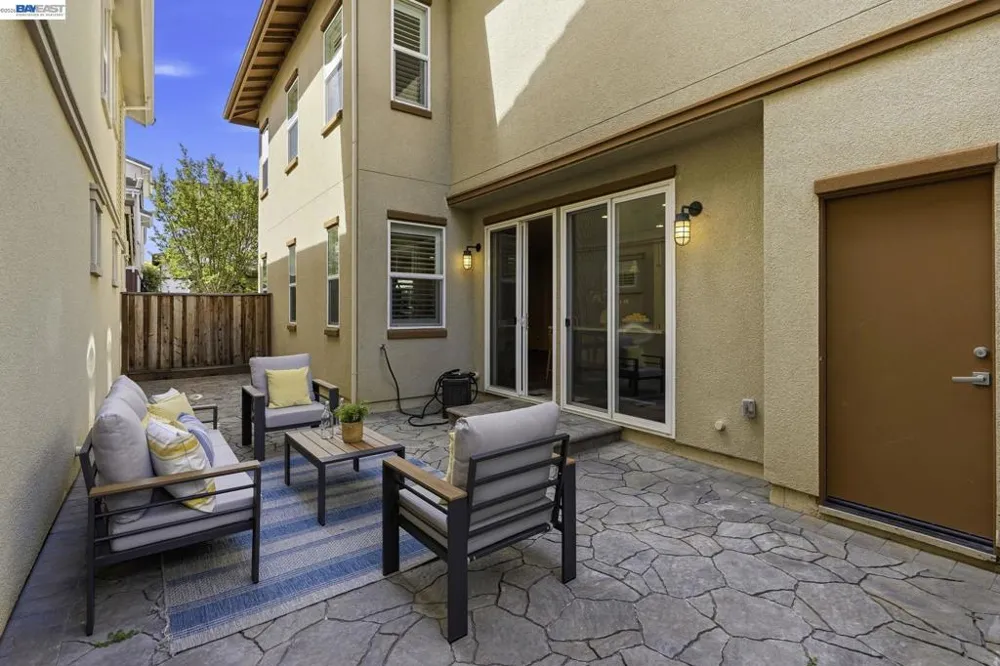 416 Dewitt Ln Alameda, CA 94501