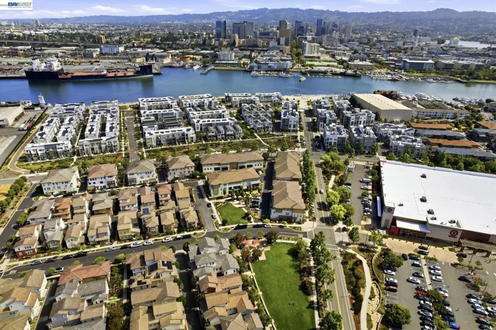 416 Dewitt Ln Alameda, CA 94501