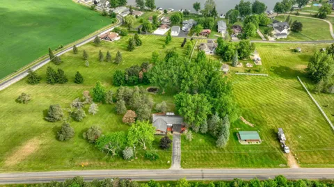1260 Posey Lake Highway