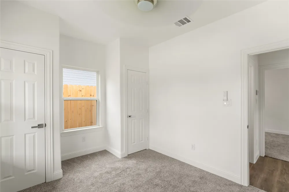 1015 Stella Street Fort Worth, TX 76104