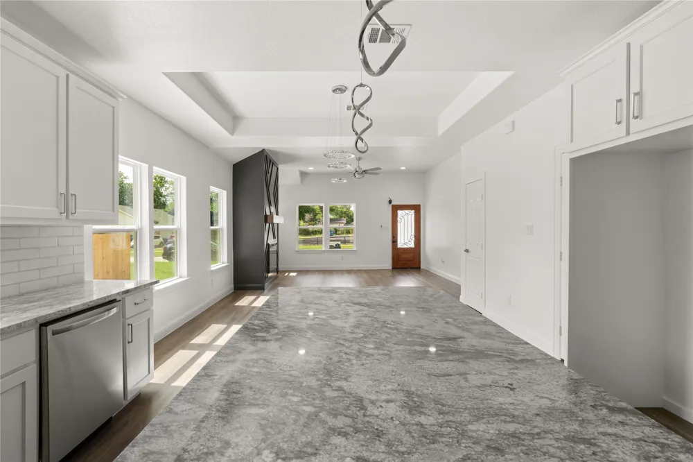 1015 Stella Street Fort Worth, TX 76104