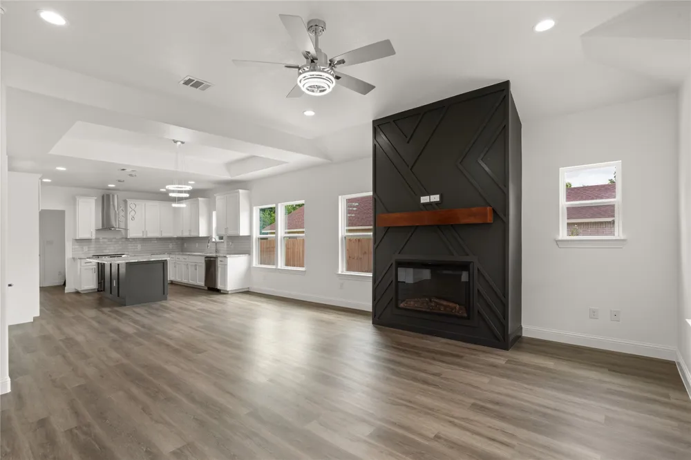 1015 Stella Street Fort Worth, TX 76104