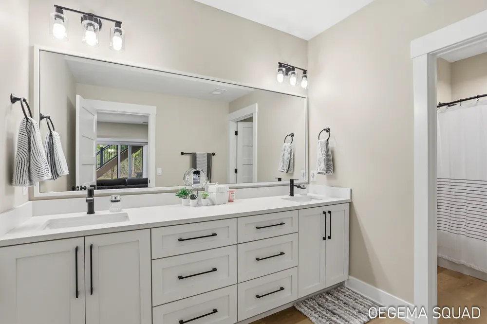 5391 Eaglepass Drive Hudsonville, MI 49426
