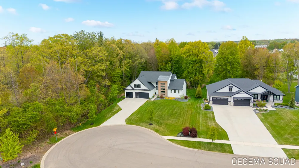 5391 Eaglepass Drive Hudsonville, MI 49426