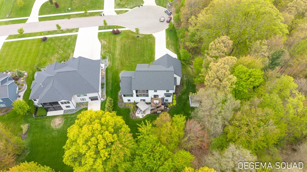 5391 Eaglepass Drive Hudsonville, MI 49426