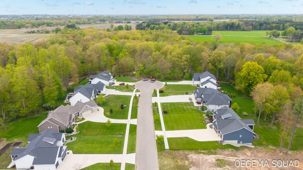5391 Eaglepass Drive Hudsonville, MI 49426