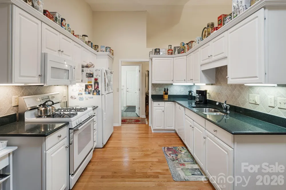 1851 Riverview Court Hendersonville, NC 28739