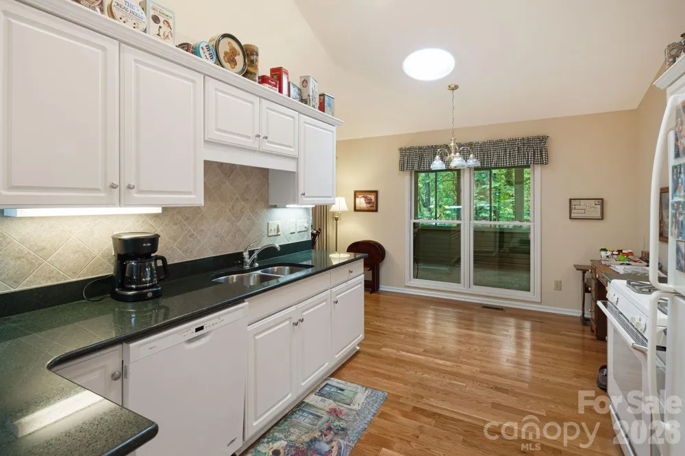 1851 Riverview Court Hendersonville, NC 28739