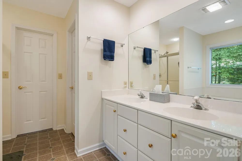 1851 Riverview Court Hendersonville, NC 28739