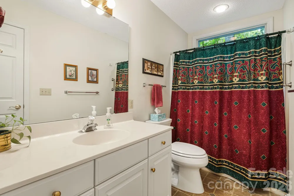1851 Riverview Court Hendersonville, NC 28739