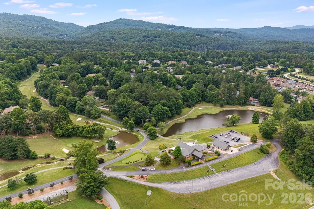 1851 Riverview Court Hendersonville, NC 28739