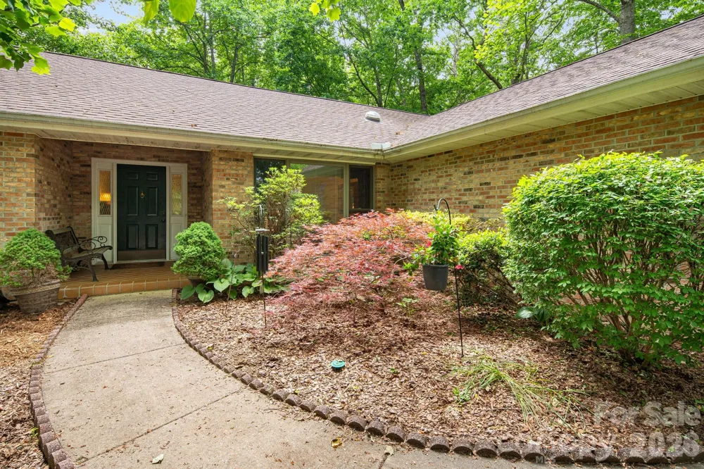 1851 Riverview Court Hendersonville, NC 28739