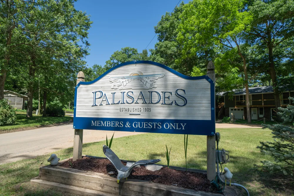 Ramblewood Circle Covert, MI 49043
