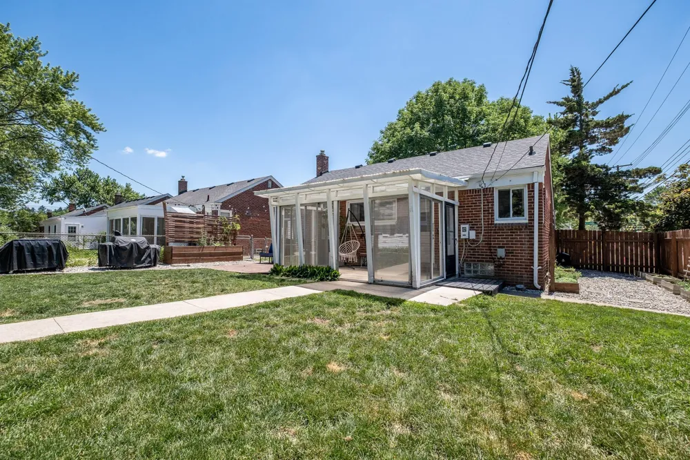 332 Normandy Road Royal Oak, MI 48073