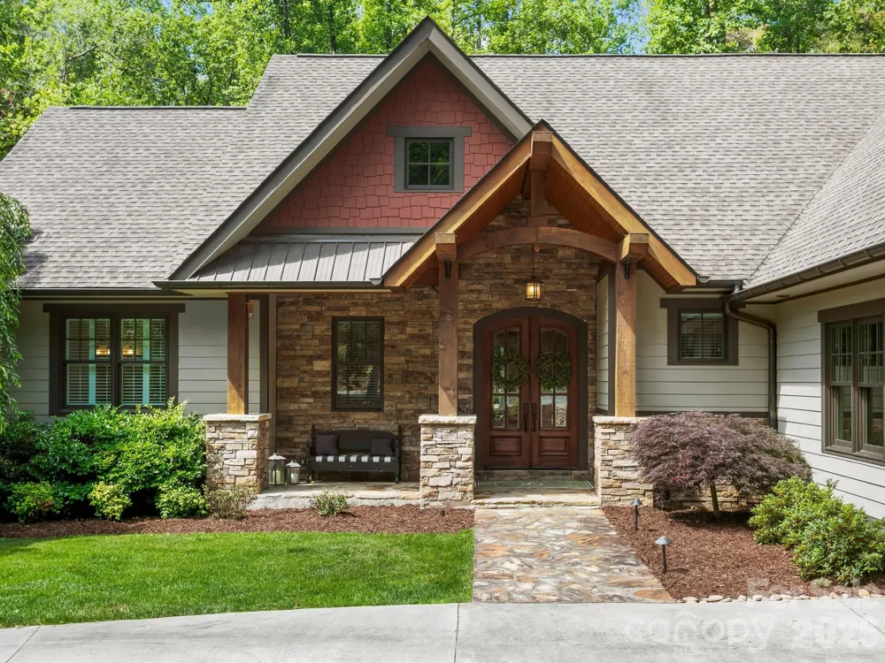 80 Highlander Falls Way Zirconia, NC 28790