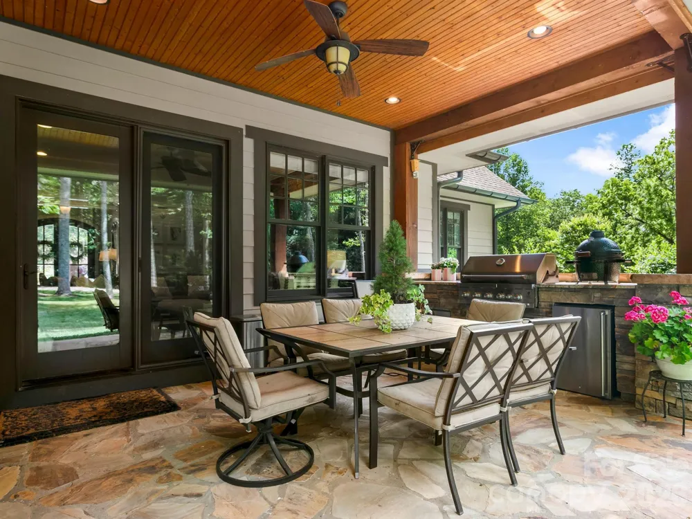 80 Highlander Falls Way Zirconia, NC 28790