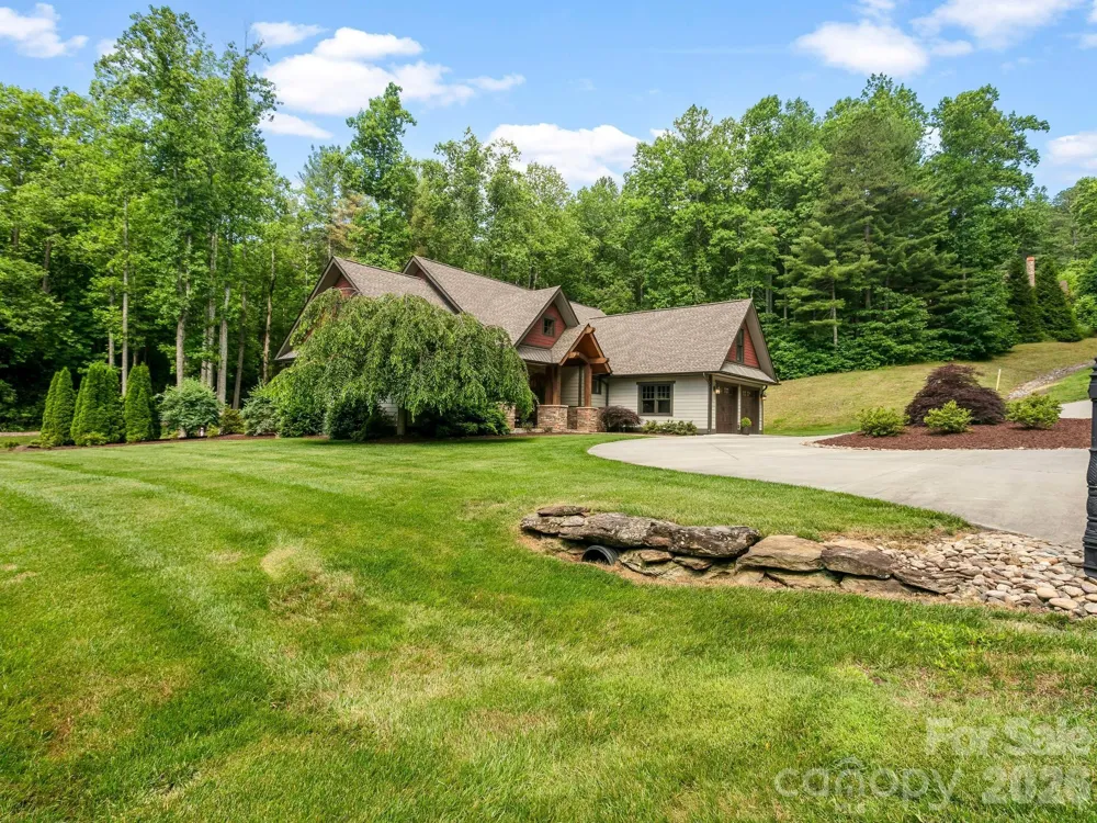 80 Highlander Falls Way Zirconia, NC 28790