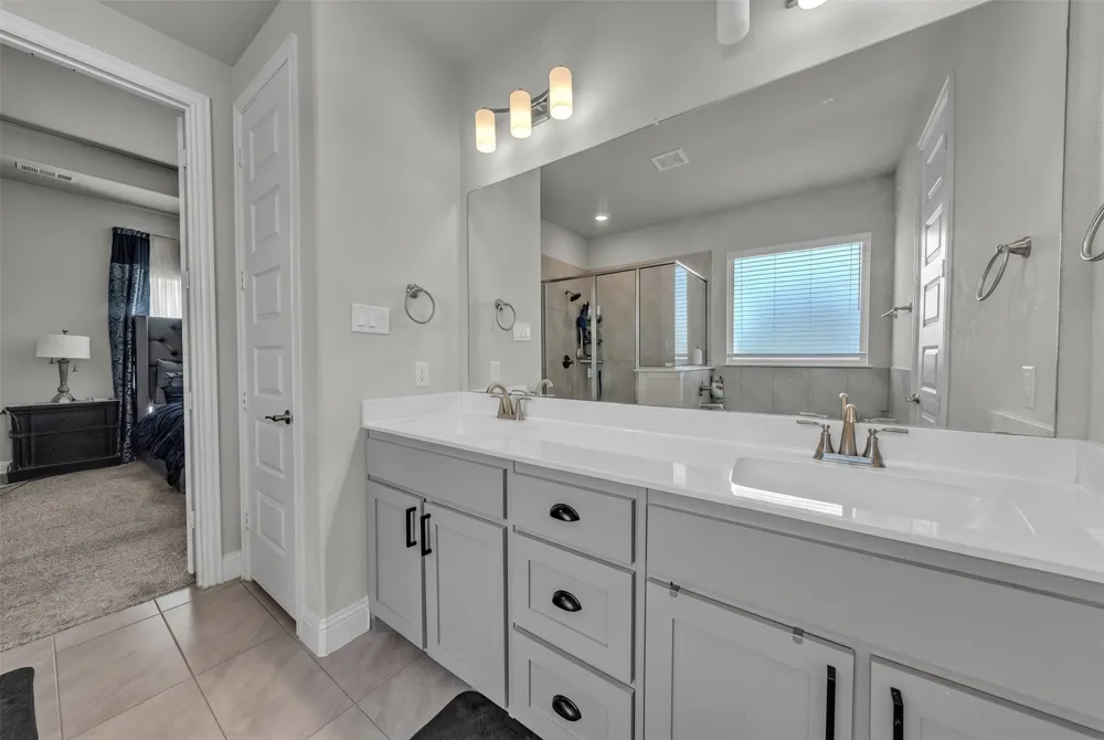 231 Berkeley Drive Waxahachie, TX 75167