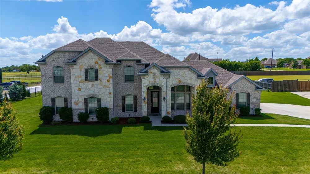 231 Berkeley Drive Waxahachie, TX 75167