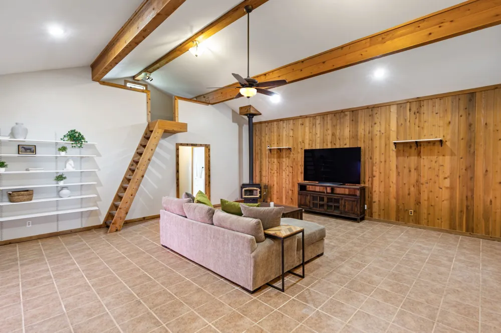 1769 County Road 596 Nevada, TX 75173