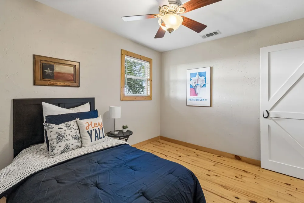 1769 County Road 596 Nevada, TX 75173