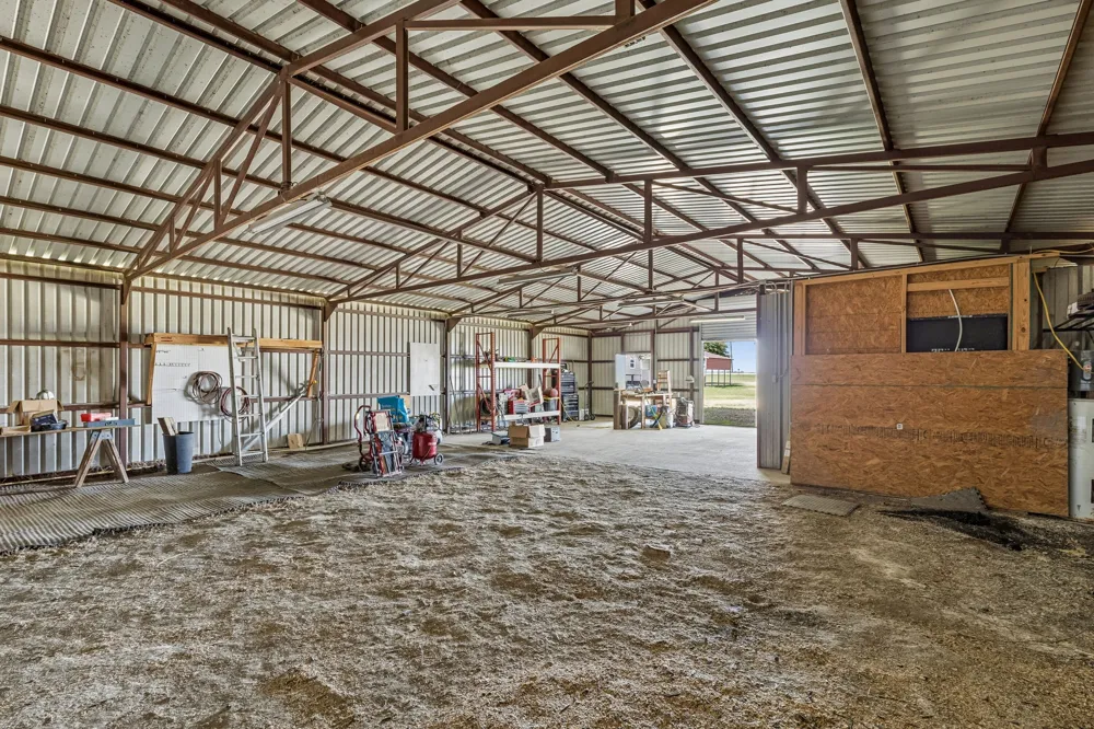 1769 County Road 596 Nevada, TX 75173