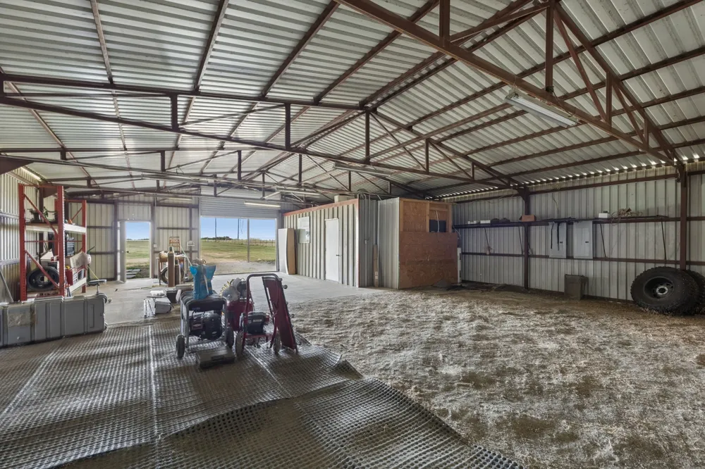 1769 County Road 596 Nevada, TX 75173
