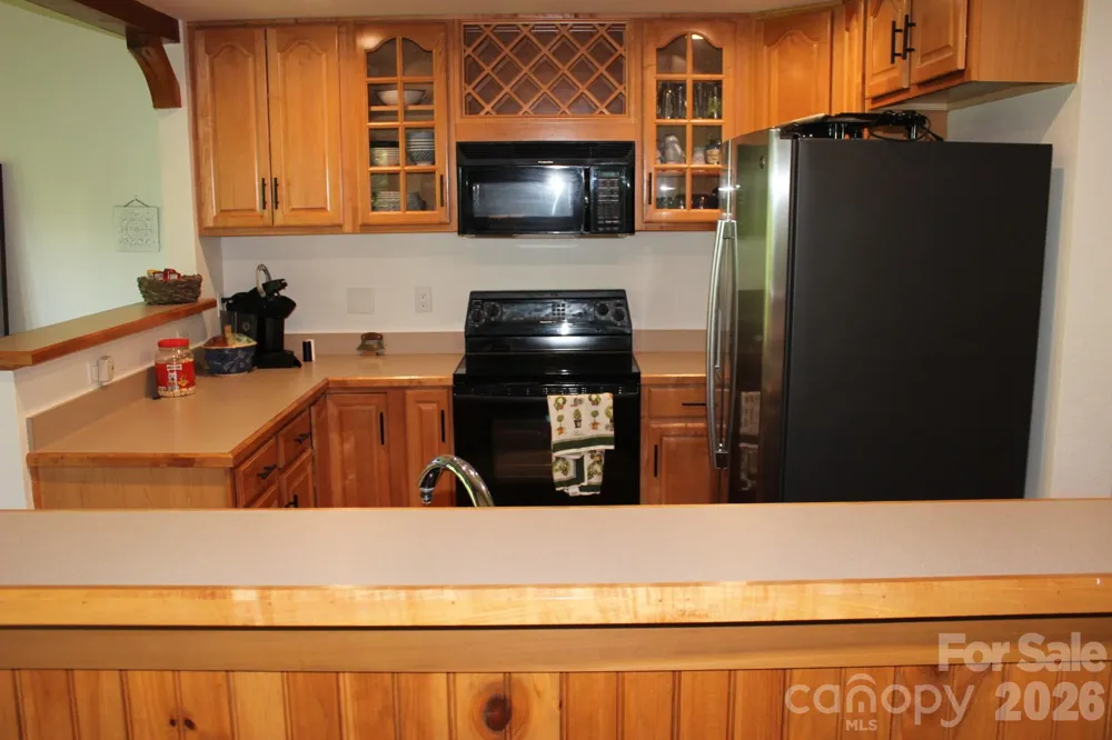 222 Creekside Way #D/101 Burnsville, NC 28714