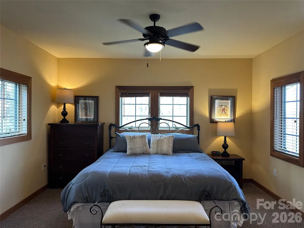 222 Creekside Way #D/101 Burnsville, NC 28714