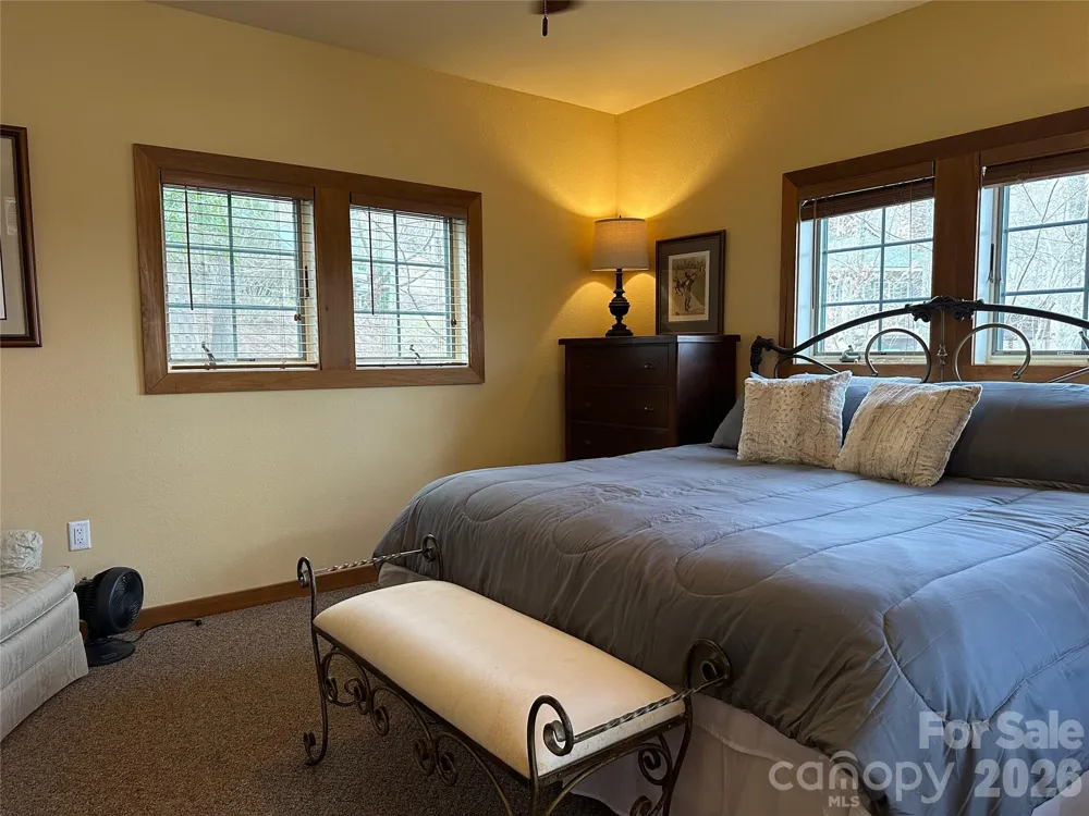 222 Creekside Way #D/101 Burnsville, NC 28714