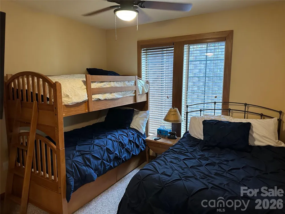222 Creekside Way #D/101 Burnsville, NC 28714