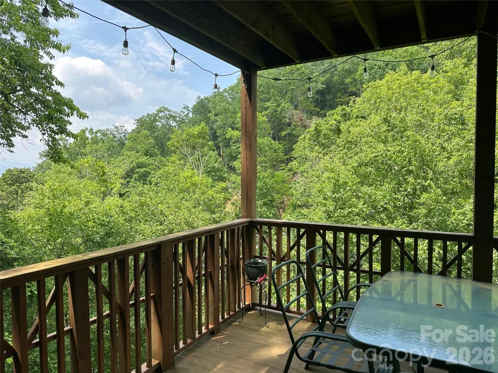 222 Creekside Way #D/101 Burnsville, NC 28714