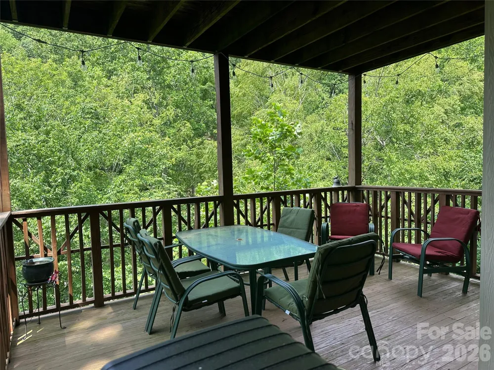222 Creekside Way #D/101 Burnsville, NC 28714