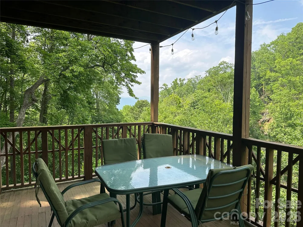222 Creekside Way #D/101 Burnsville, NC 28714