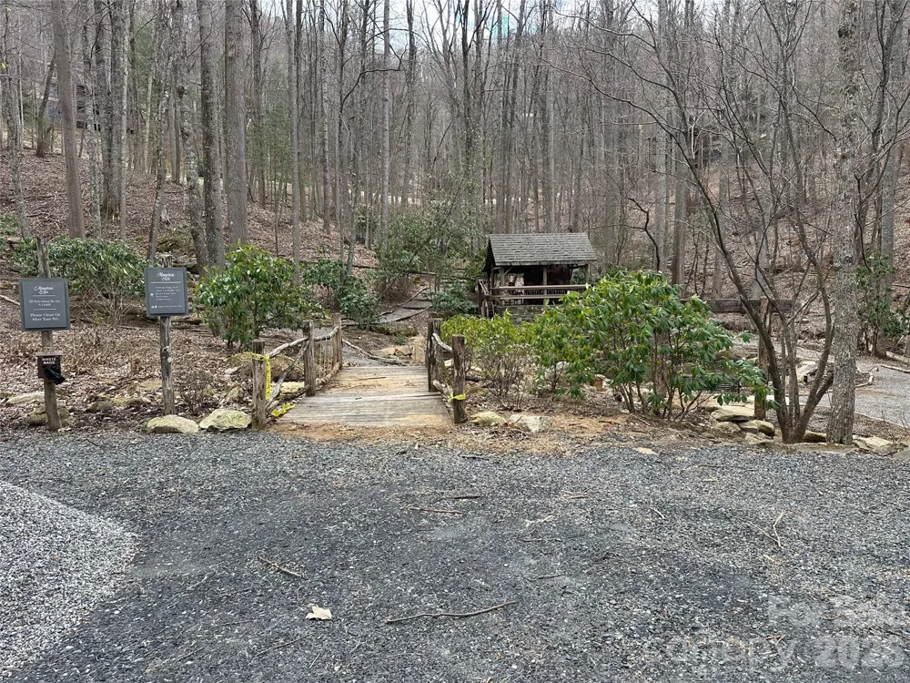 222 Creekside Way #D/101 Burnsville, NC 28714