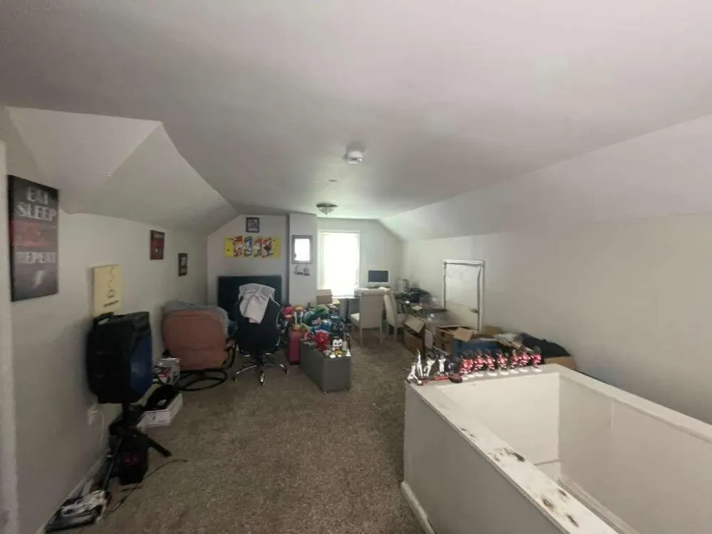 16608 Trinity Street Detroit, MI 48219