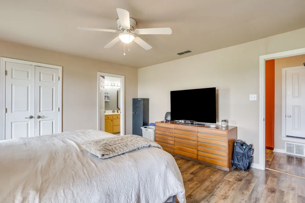 2516 County Road 415 Coyote Flats, TX 76031