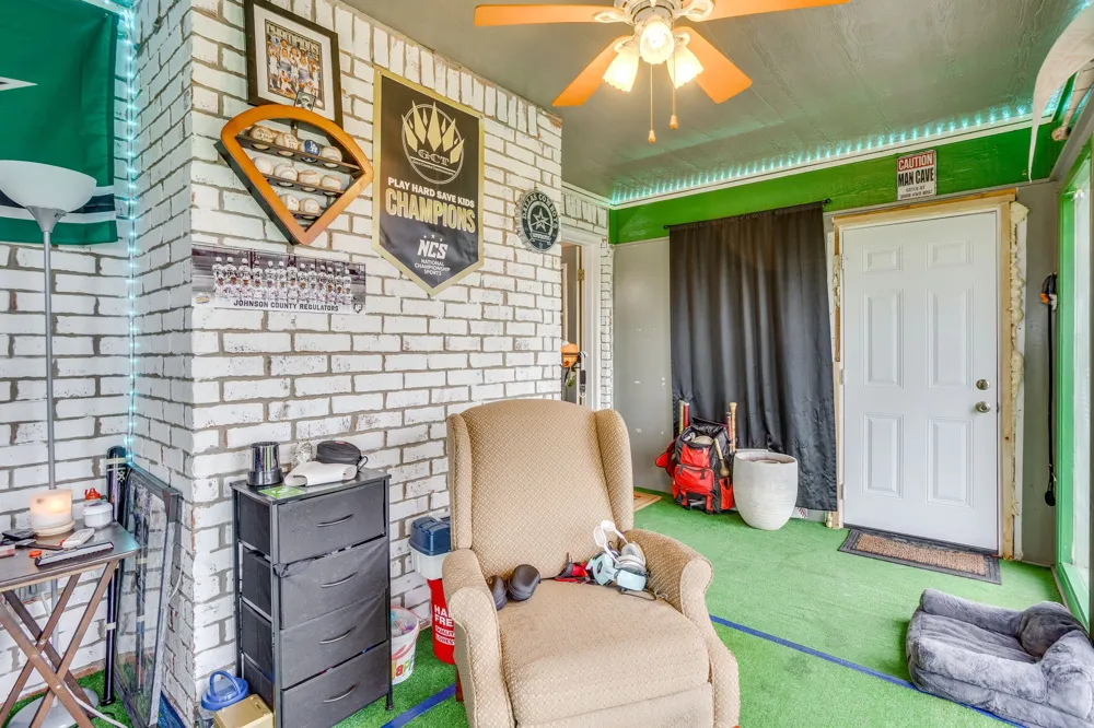 2516 County Road 415 Coyote Flats, TX 76031