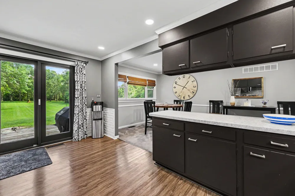 1145 W Bemis Road Saline, MI 48176