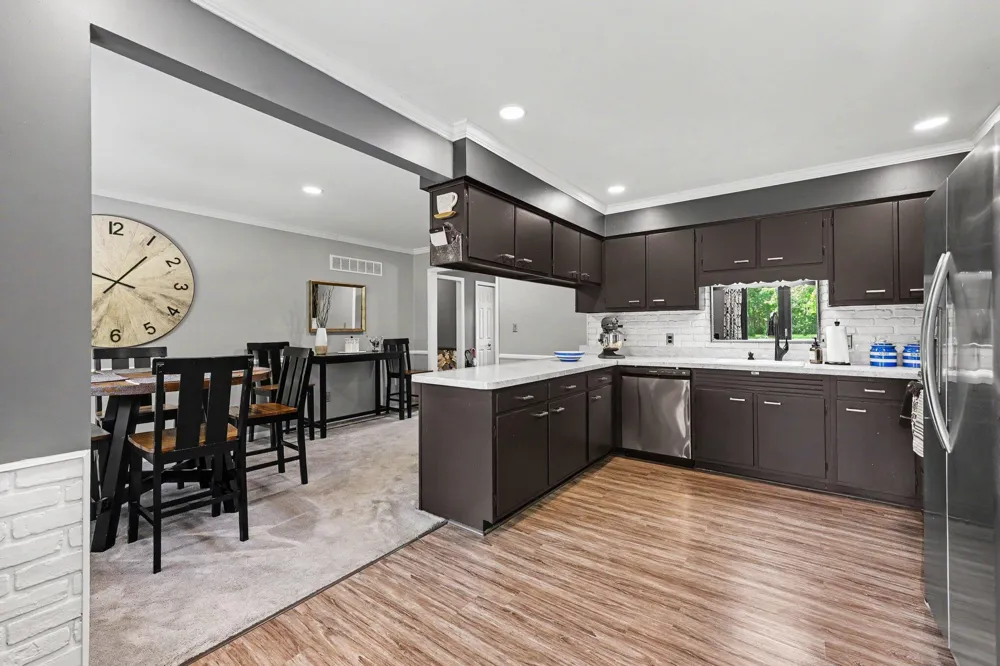 1145 W Bemis Road Saline, MI 48176