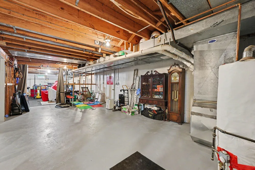 1145 W Bemis Road Saline, MI 48176