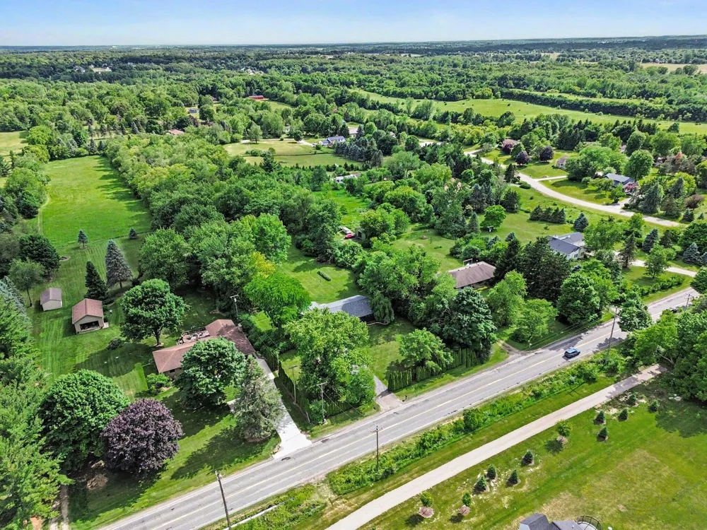 1145 W Bemis Road Saline, MI 48176