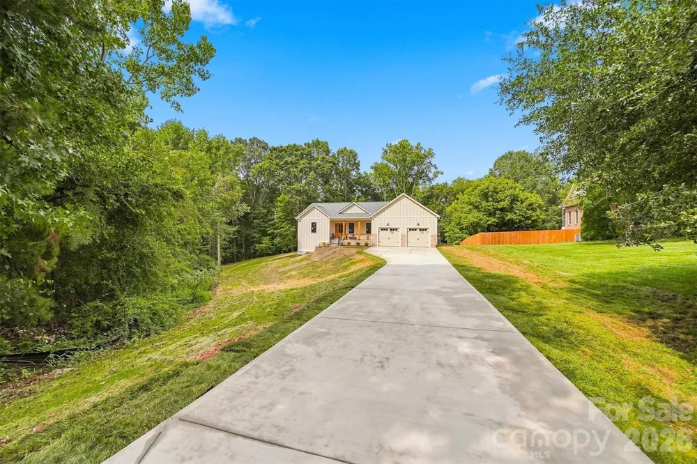 2578 Polo Lane Maiden, NC 28650
