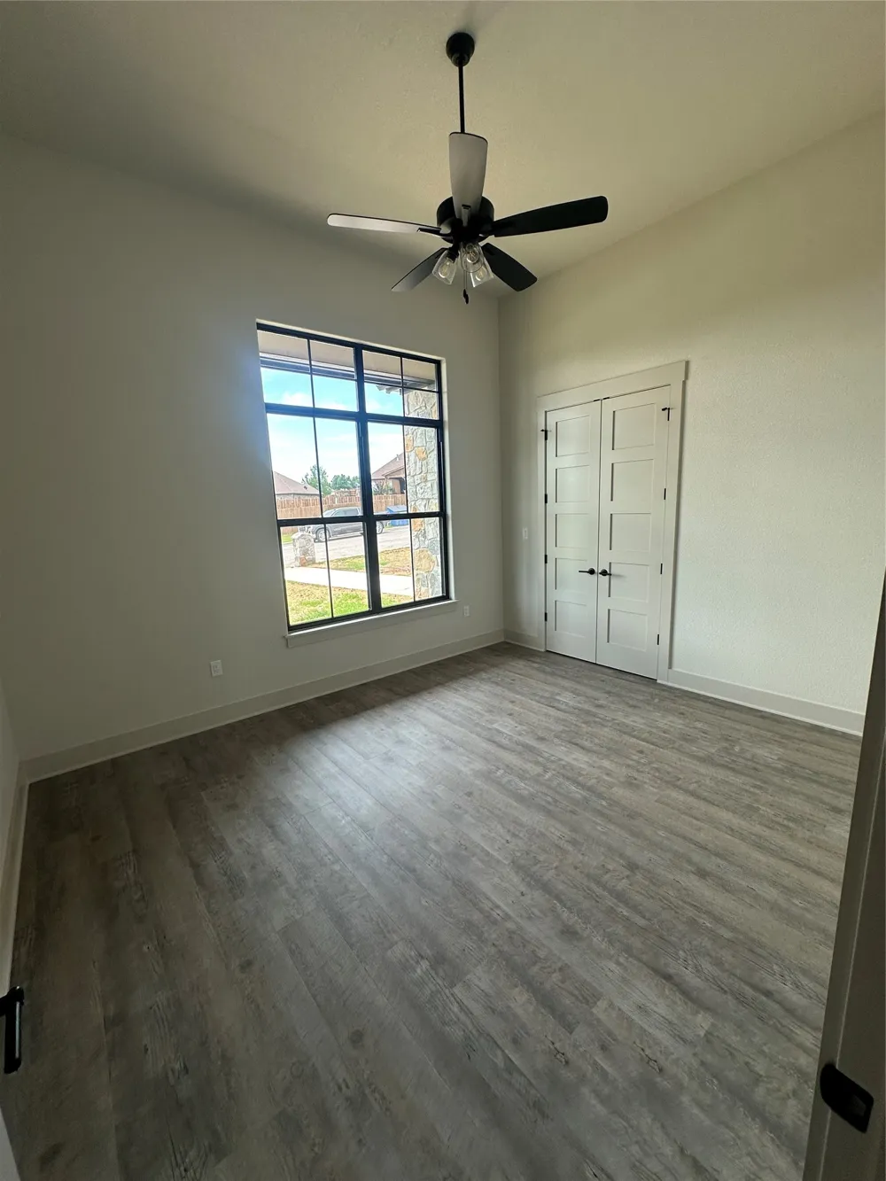 1604 N Mason Bowie, TX 76230