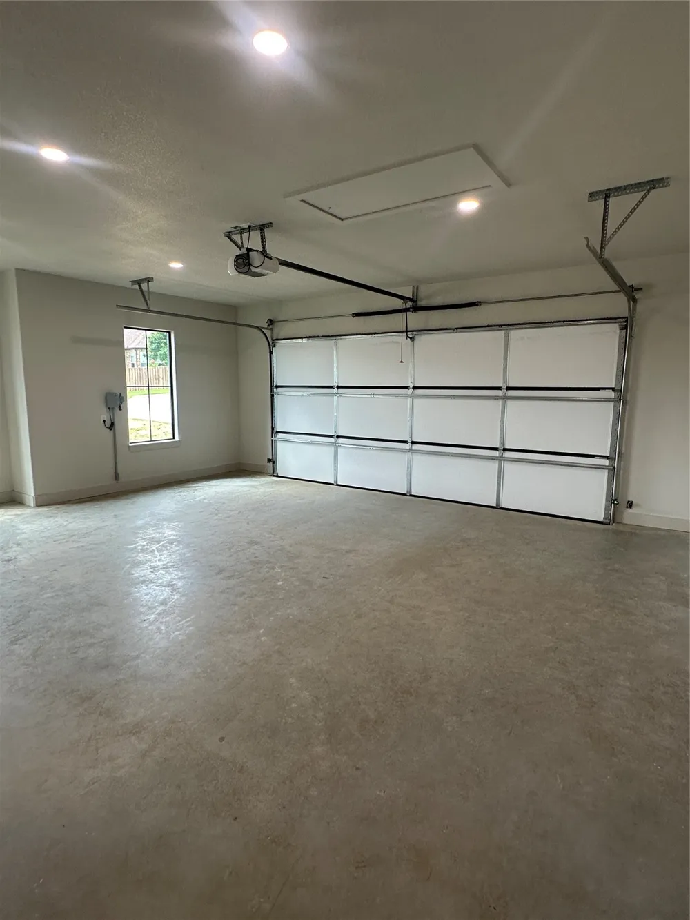 1604 N Mason Bowie, TX 76230