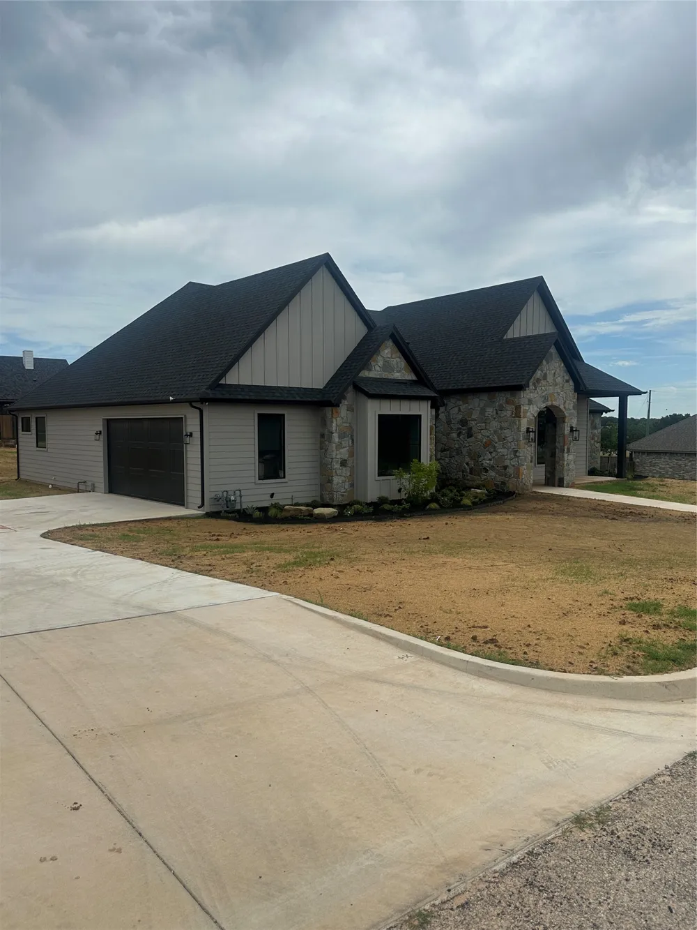 1604 N Mason Bowie, TX 76230
