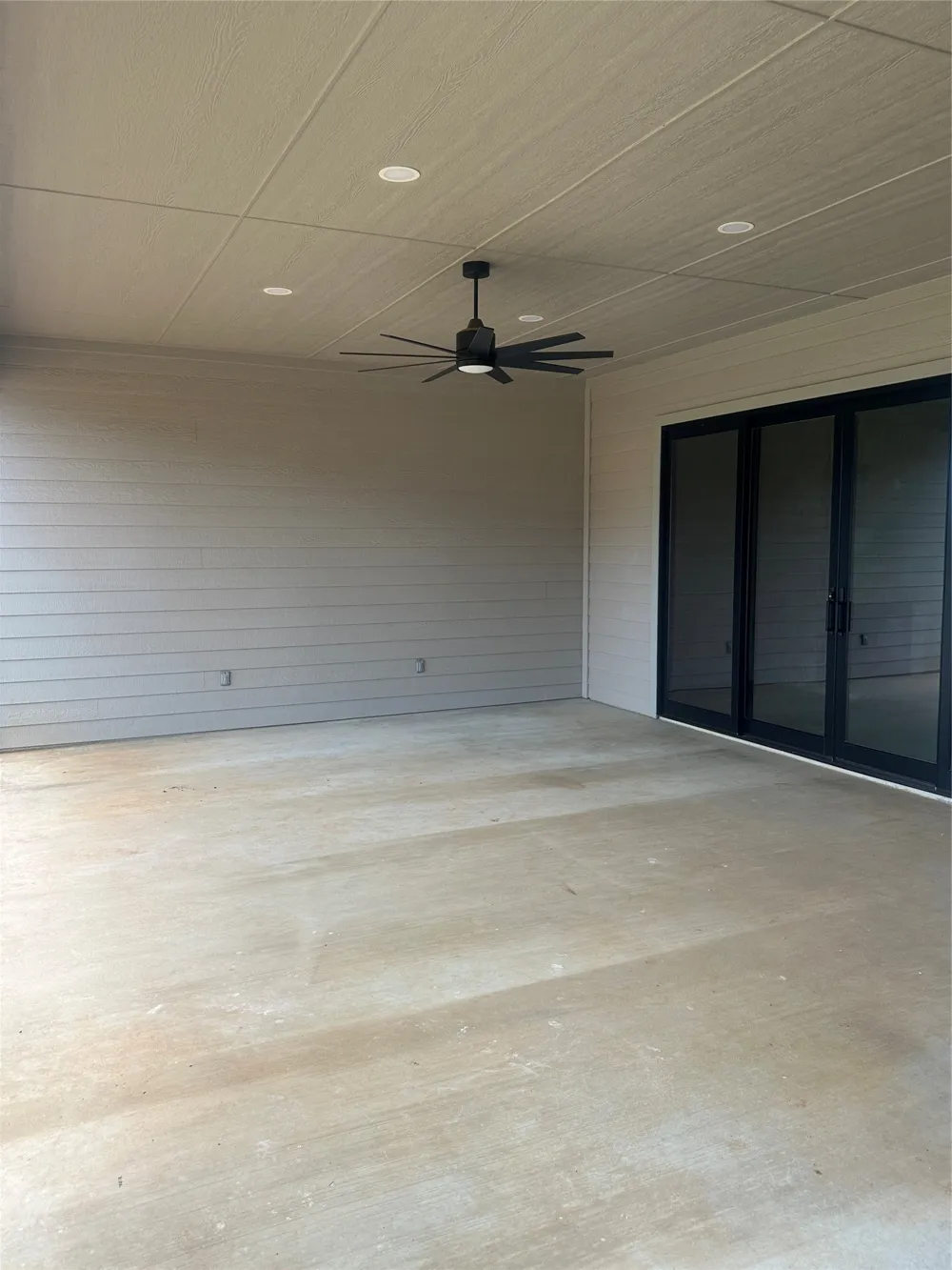 1604 N Mason Bowie, TX 76230