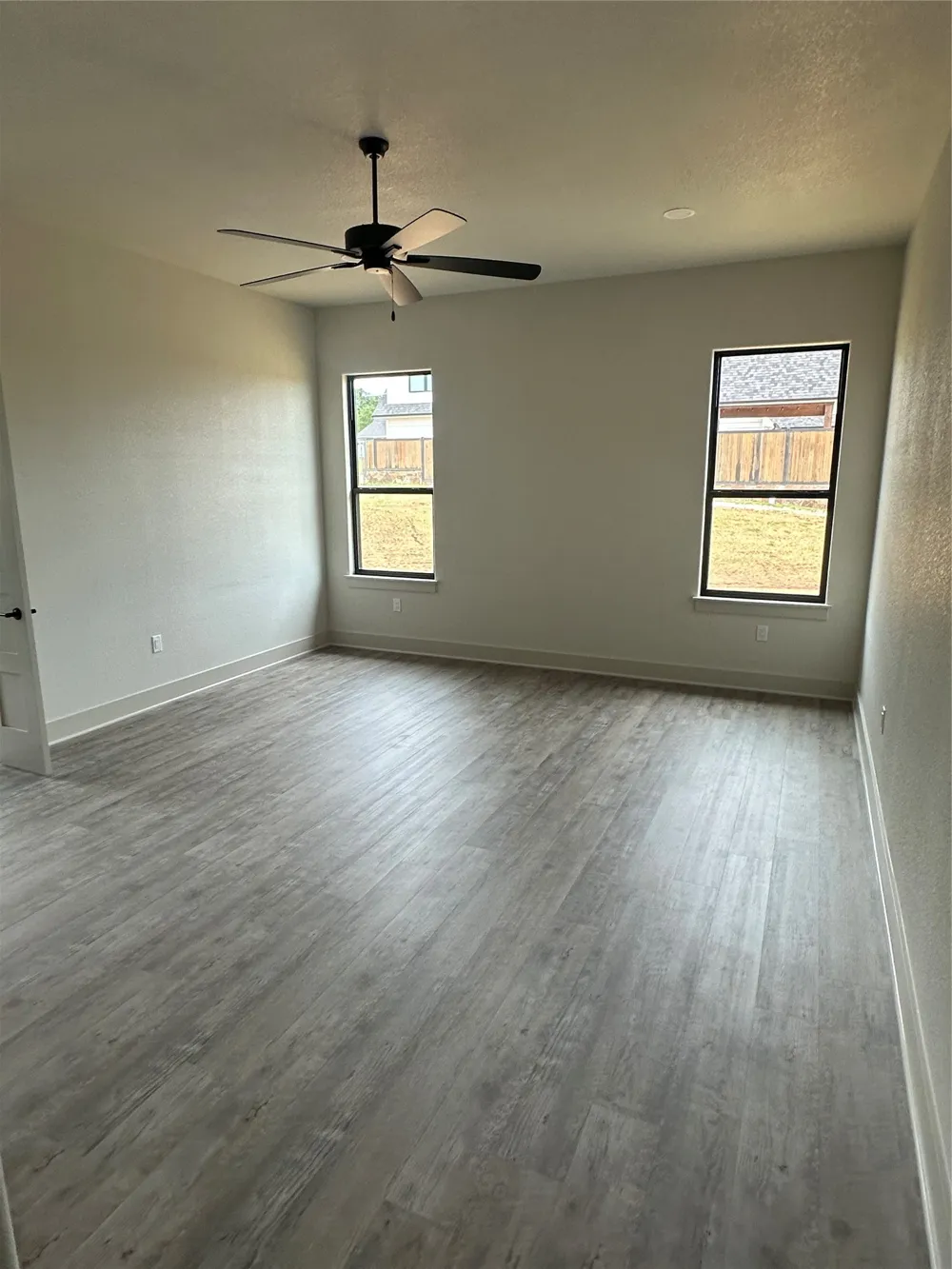 1604 N Mason Bowie, TX 76230