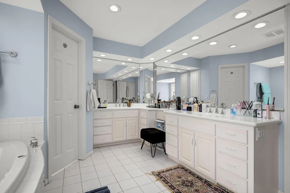2837 Glenhurst Avenue Saint Louis Park, MN 55416