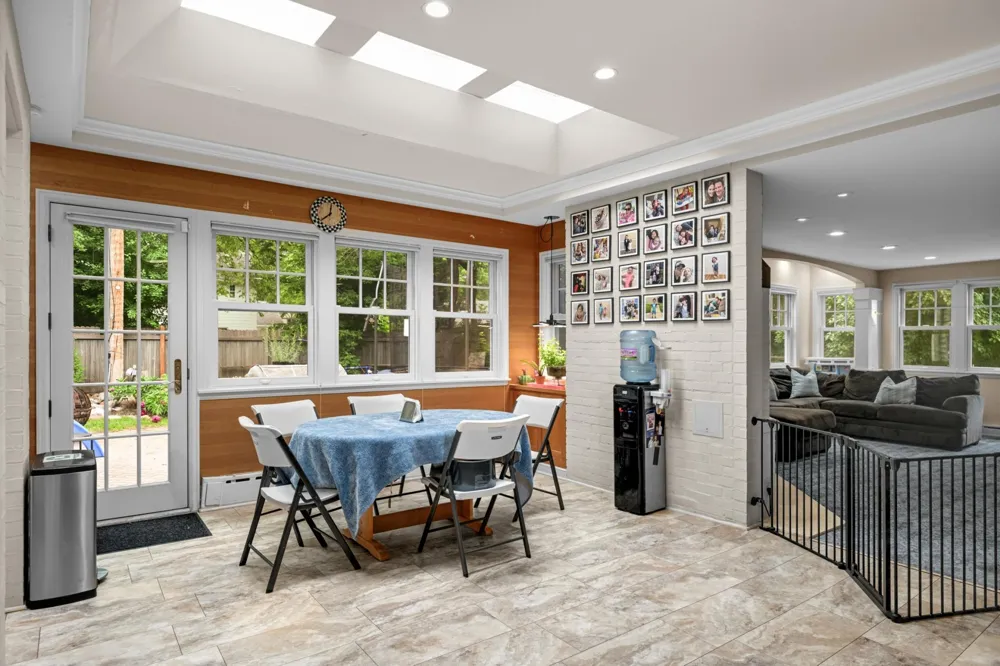 2837 Glenhurst Avenue Saint Louis Park, MN 55416